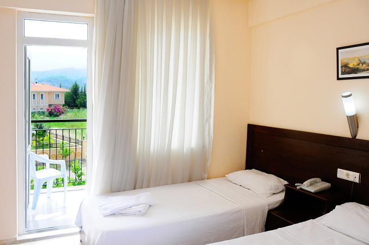 Las Palmeras Hotel Çamyuva Dış mekan fotoğraf