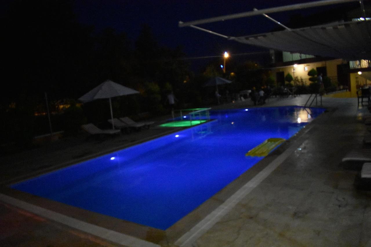 Las Palmeras Hotel Çamyuva Dış mekan fotoğraf