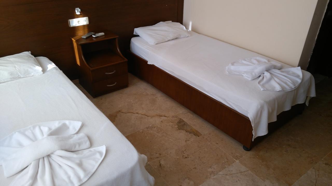 Las Palmeras Hotel Çamyuva Dış mekan fotoğraf